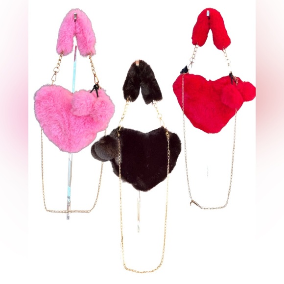 Luxurious Black Faux Fur 🖤 Shaped Plush Crossbody w/Matching Keychain. NW… - Picture 4 of 4